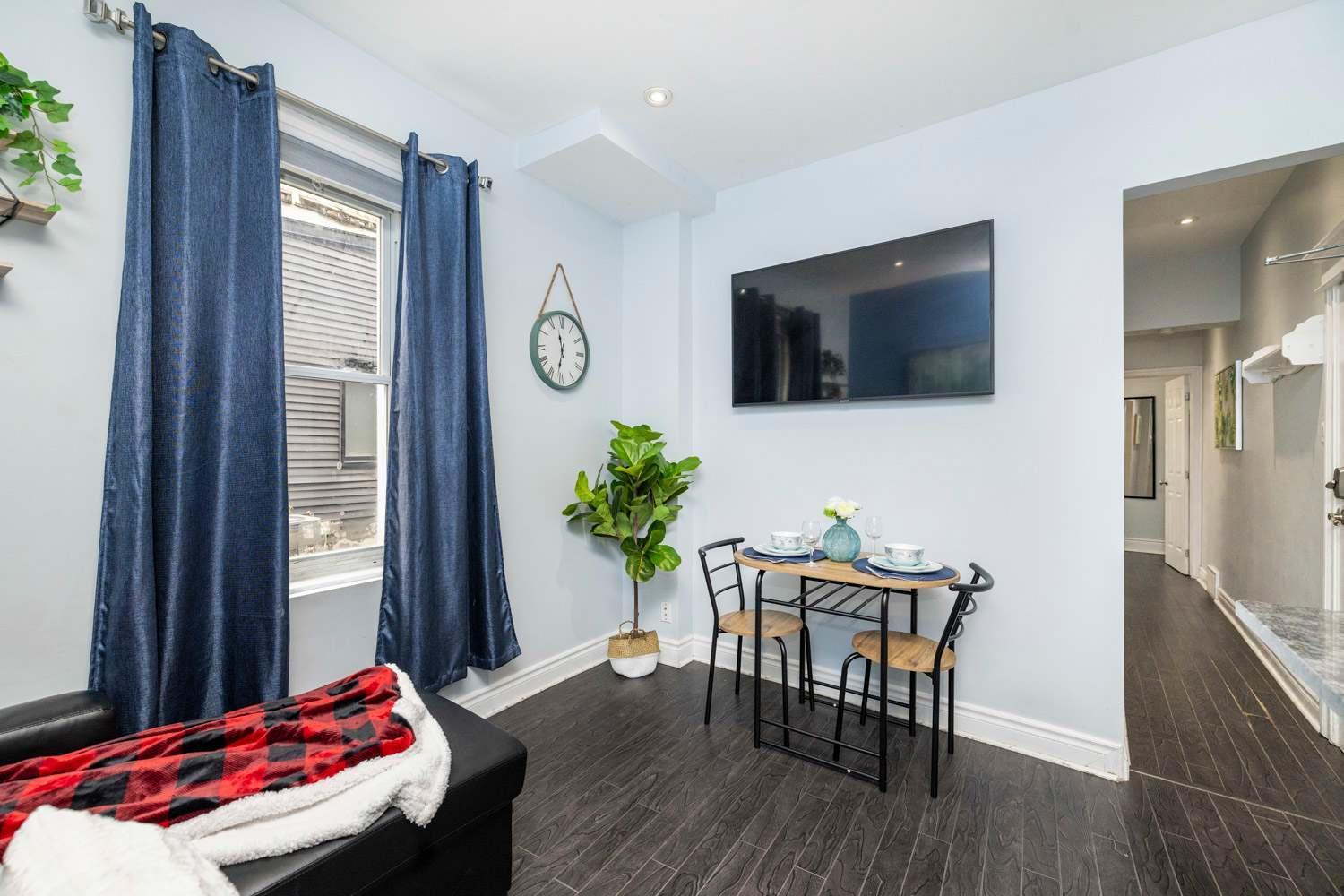 Pet-Friendly Home - Near Chinatown & Little Italy Ottawa Exterior foto